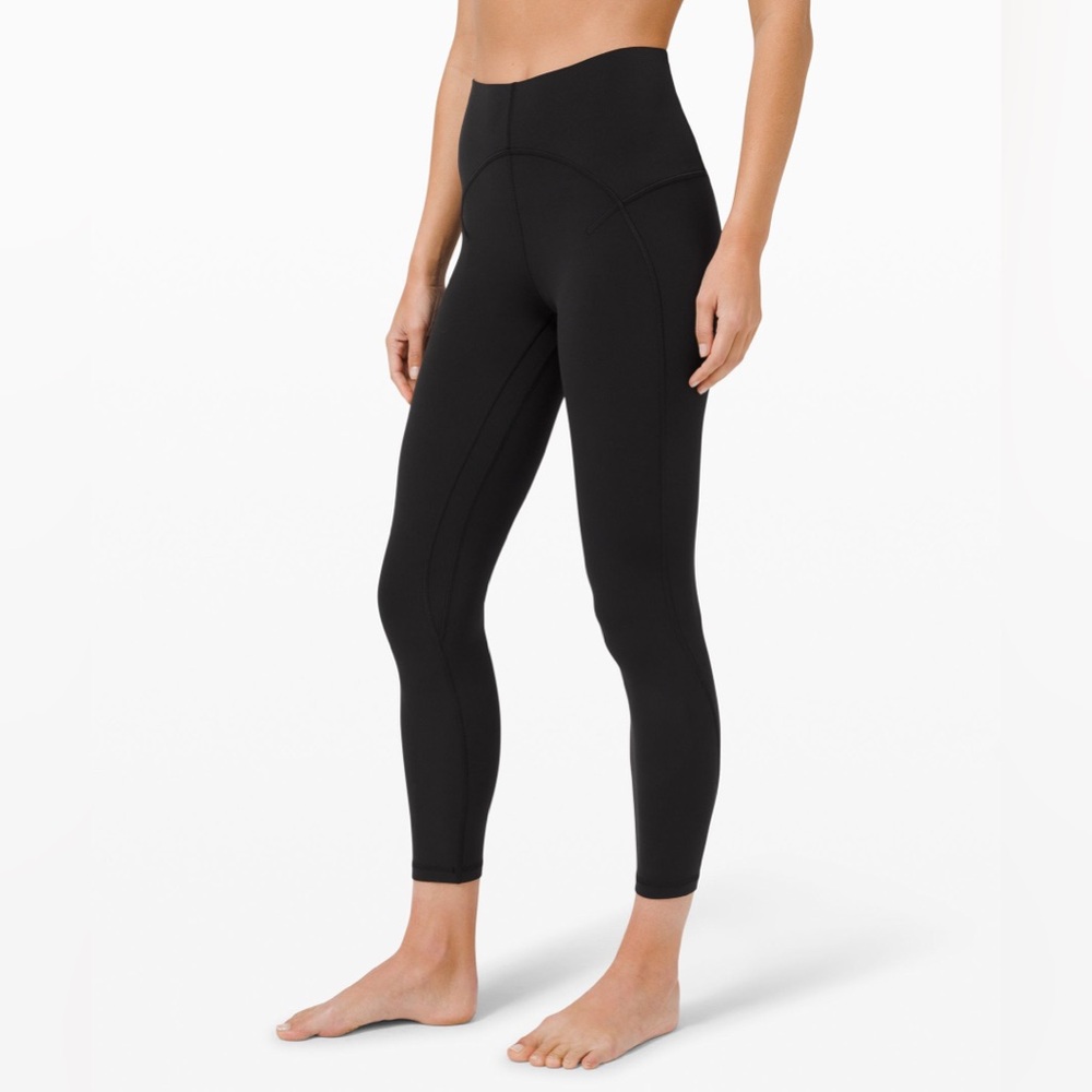 Lululemon Black UNLIMIT HIGH-RISE
TIGHT 25" Size